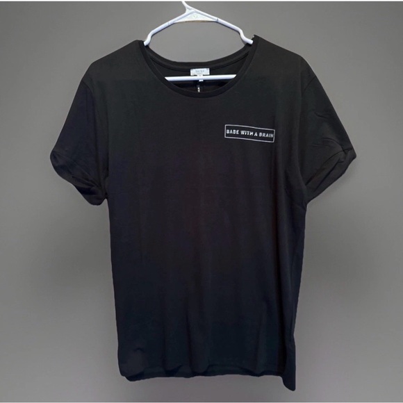 Tavik Tops - Women’s Tavik Tap Black T-Shirt Features Babe With A Brain Size Medium
